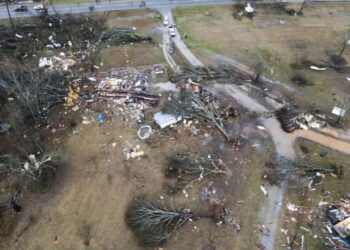 Erërat e forta dhe tornadon ‘godasin’ sërish SHBA! 7 viktima në Xhorxhia dhe Alabama, dhjetëra mijëra banorë pa energji elektrike