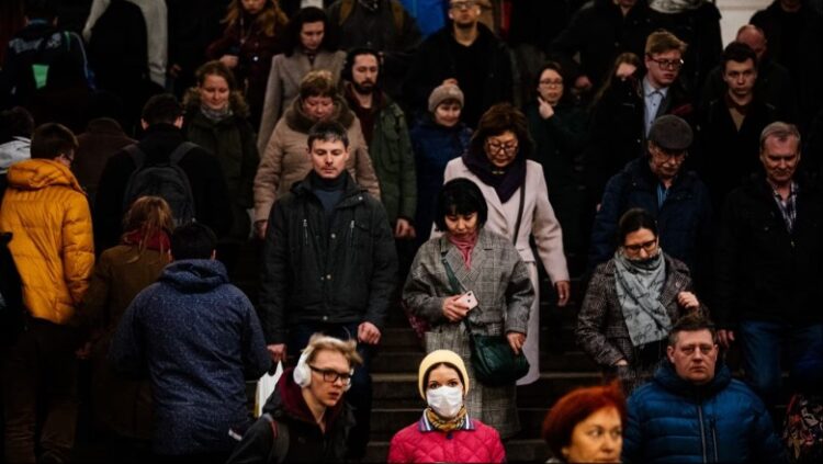 OKB: Ngadalësimi ekonomik do t’i shtyjë punëtorët në punë me paga më të ulëta