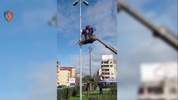 Çmontohen 38 kamera të tjera në 3 lagje të Shkodrës, përdoreshin nga grupet kriminale për të spiunuar lëvizjet e rivalëve dhe policisë
