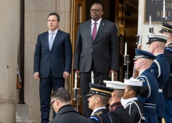 Peleshi vizitë në SHBA, pritet në Pentagon nga sekretari amerikan i mbrojtjes: Fokus, sulmet kibernetike